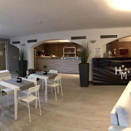 Hotel Mehari Riccione Exterior photo