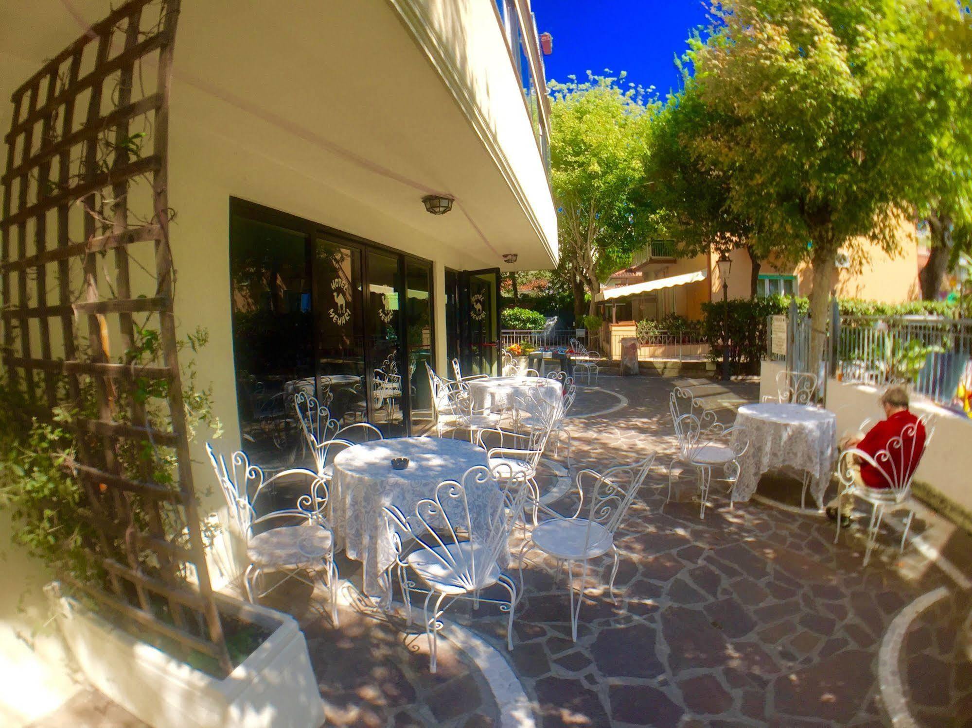 Hotel Mehari Riccione Exterior photo